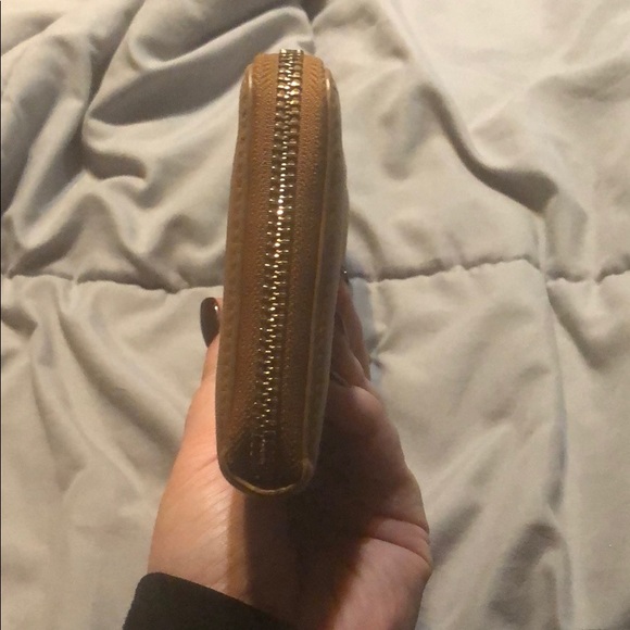 Tory Burch Amanda ZIP Continental Wallet - Picture 5 of 8